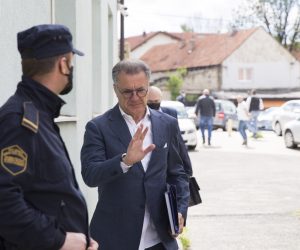 12.05.2021. Livno, Bosna i Hercegovina - Zdravko Mamic u pratnji odvjetnika stigao u zgradu Kantonalnog tuziteljstva.
Photo: Denis Kapetanovic /PIXSELL