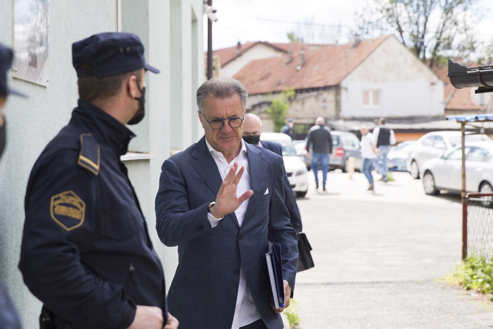 12.05.2021. Livno, Bosna i Hercegovina - Zdravko Mamic u pratnji odvjetnika stigao u zgradu Kantonalnog tuziteljstva.
Photo: Denis Kapetanovic /PIXSELL