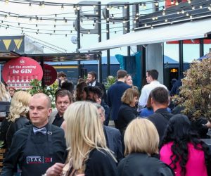 13.05.2021., Zagreb - U restoranu Rooftop Lateral u Strojarskoj 20 odrzan je prvi pilot projekt - vecera bez epidemioloskih mjera, u organizaciji Nezavisne udruge ugostitelja u suradnji s Nacionalnim stozerom civilne zastite RH i Hrvatski zavodom za javno zdravstvo. Photo: Matija Habljak/PIXSELL
