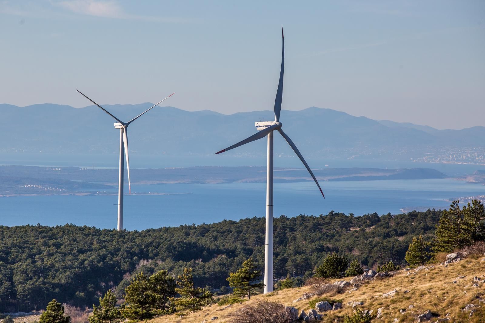 Krivi Put: Vjetroelektrana iznad Senja u vlasništvu kineske tvrtke 14.11.2018., Krivi Put - Vjetroelektrana iznad Senja u vlasnistvu kineske tvrtke Norinco International Cooperation Ltd. 

Photo: Nel Pavletic/PIXSELL