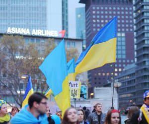 15.11.2014., Frankfurt, Njemacka - Pro ukrajinski prosvjed njemackih gradjana protiv Vladimira Putina na ulicama Frankfurta na Majni. 
Photo: Tomislav Miletic/PIXSELL