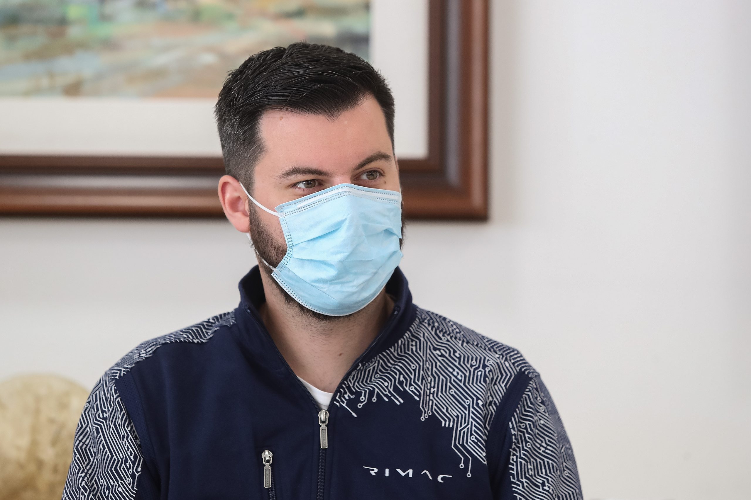 16.04.2021., Zagreb - Predstavnici Grada Svete Nedelje i Rimac Automobila potpisali su ugovor o osnivanju prava gradjenja u povodu izgradnje proizvodnog i istrazivacko-razvojnog kampusa. Ugovor su potpisali gradonacelnik Svete Nedelje Dario Zurovec i Mate Rimac, direktor poduzeca Rimac Automobili. Novi kampus vrijedan vise od 200 milijuna eura prostirat ce se na 200 tisuca kvadrata, s proizvodnim i istrazivackim objektima na 95.000 kvadrata.
Photo: Luka Stanzl/PIXSELL
