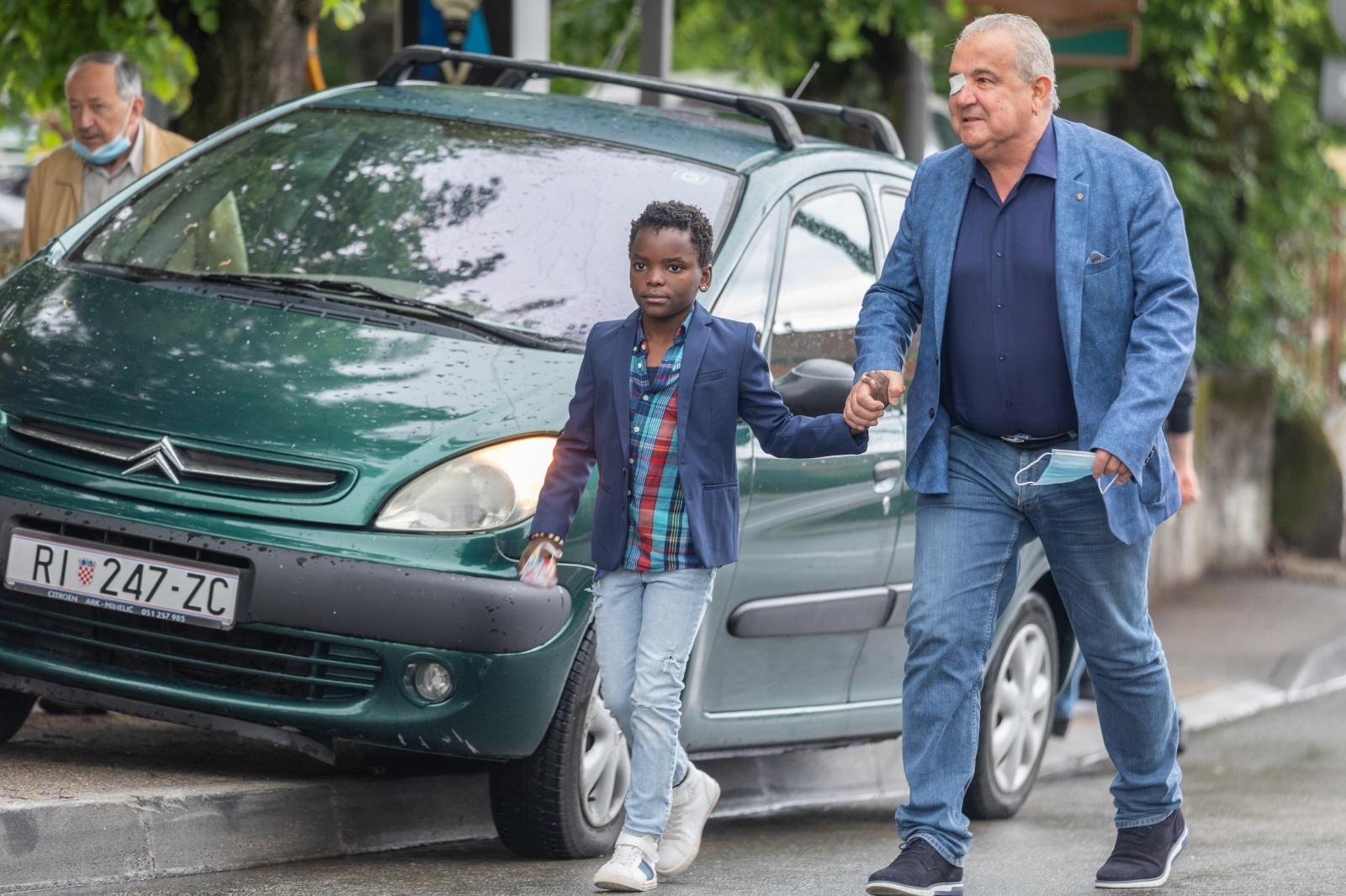 16.05.2021., Rijeka - Kandidat za gradonacelnika Grada Rijeke Nikola Ivanis glasovao je na lokalnim izborima. Na izbore je izasao sa obitelji. Photo: Matija Djanjesic/CROPIX/POOL