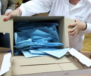 16.05.2021., Sibenik - Zatvorena su biralista na kojim su biraci iz Republike Hrvatske glasovali za izbor lokalnih duznosnika zupanija, gradova i opcina.
Photo: Dusko Jaramaz/PIXSELL