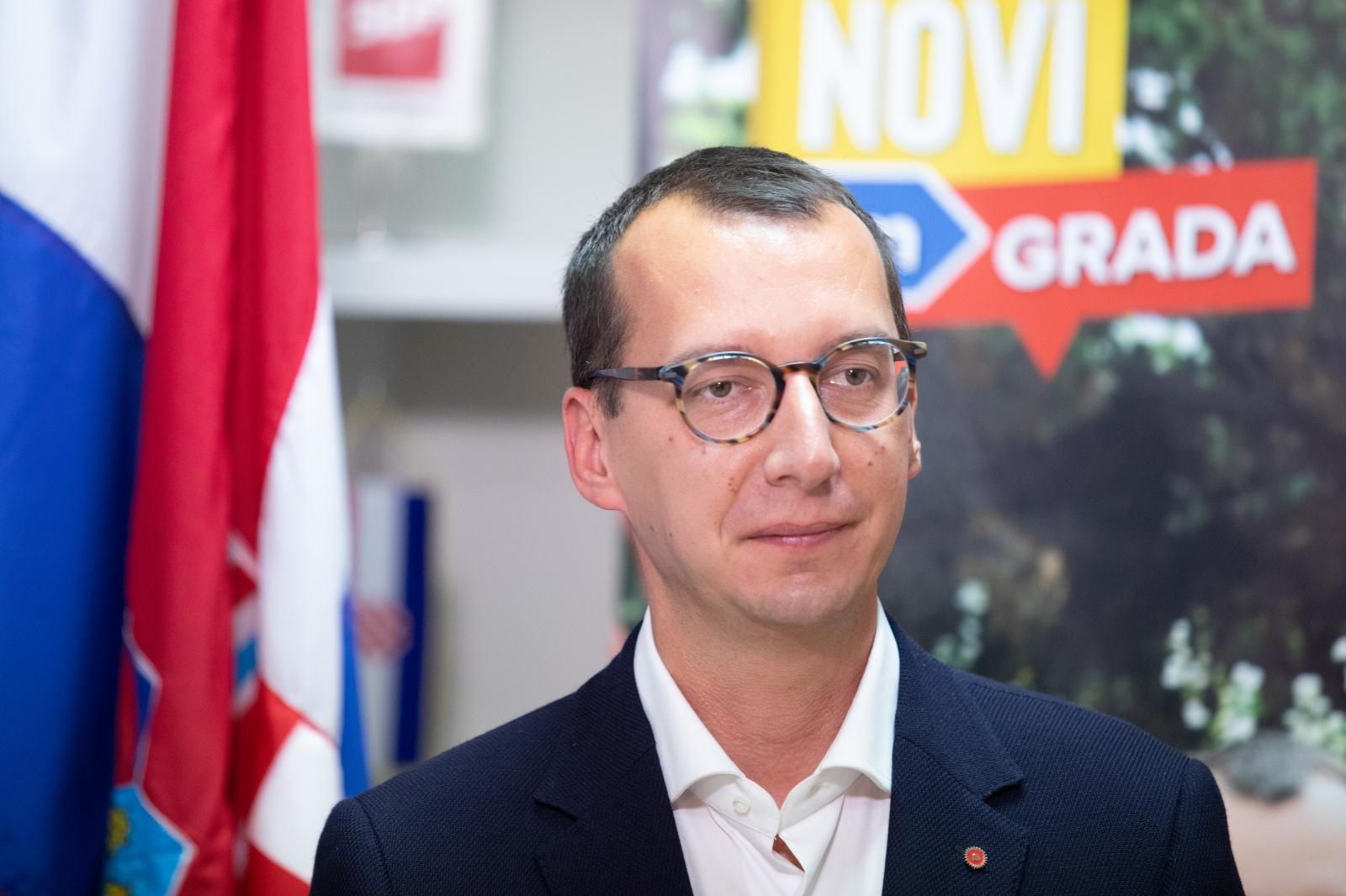 16.5.2021. Rijeka - Atmosfera u izbornom stozeru SDP-a Rijeka nakon objave izlaznih anketa. Marko Filipovic Photo: Nel Pavletic/PIXSELL