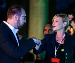 16.05.2021., Zagreb - Izborni stozer kandidata koalicije Mozemo! - Zagreb je NAS! - Zelena alternativa ORaH - Nova ljevica - Za Grad! za gradonacelnika Zagreba Tomislava Tomasevica u Muzeju suvremene umjetnosti. Tomislav Tomasevic, Sandra Bencic. 
Photo: Sanjin Strukic/PIXSELL