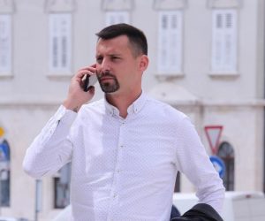 17.05.2021., Split-Kandidat za gradonacelnika Splita, Ivica Puljak, i kandidati za zamjenike Bojan Ivosevic i Antonio Kuzmanic odrzali konferenciju za medije.
Photo:Ivo Cagalj/PIXSELL