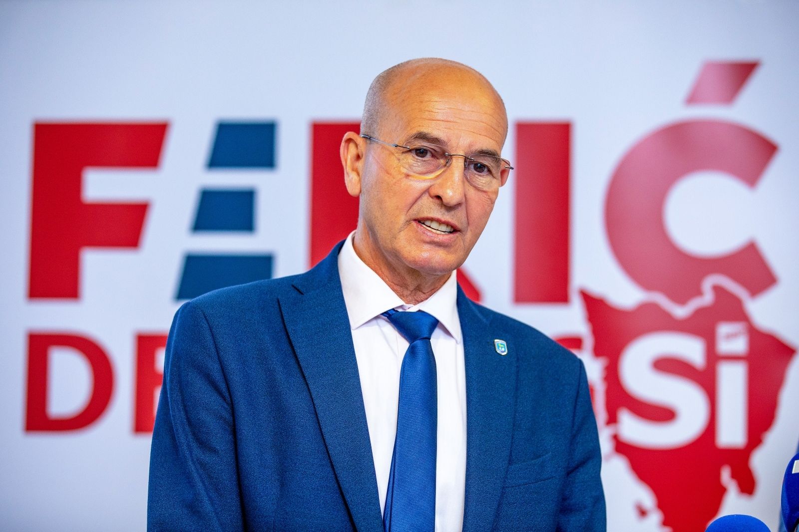 17.05.2021. ,Pula  - 
SDP-ov kandidat za Istarskog zupana Danijel Feric s gradonacelnikom Umaga Vili Bassaneseom odrzao je preskonfereciju povodom ulaska u drugi krug. 
Photo: Srecko Niketic/PIXSELL