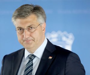 17.05.2021., Zagreb - Predsjednik Vlade Andrej Plenkovic sudjelovao je na sjednici Gospodarsko socijalnog vijeca koja je odrzana u zgradi Nacionalne i sveucilisne knjiznice. 
Na sjednici se raspravljalo o reguliranju rada nedjeljom kroz Zakon o trgovini, Akcijskom planu za provedbu Europskog stupa socijalnih prava te revidiranim EU smjernicama za regionalne potpore. Nakon sjednice sudionici su dali izjave za medije.
Photo: Patrik Macek/PIXSELL
