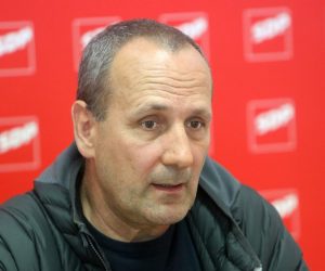 17.05.2021., Karlovac - Nezavisni kandidat za gradonacelnika Karlovca  Davor Petracic na konferenciji za medije osvrnuo se na rezultate lokalnih izbora. Photo: Kristina Stedul Fabac/PIXSELL