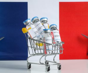 18.02.2021., Zagreb - Velika globalna potraznja za cjepivom protiv covida-19. Europska unija osigurala je najveci i najsiri portfolio narudzbi na svijetu - ukupno 1,485 milijardi doza od sest razlicitih proizvodjaca, s dodatnim opcijama za kupnju jos 780 milijuna doza. Photo: Zeljko Lukunic/PIXSELL
