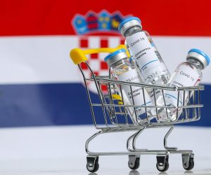 18.02.2021., Zagreb - Velika globalna potraznja za cjepivom protiv covida-19. Europska unija osigurala je najveci i najsiri portfolio narudzbi na svijetu - ukupno 1,485 milijardi doza od sest razlicitih proizvodjaca, s dodatnim opcijama za kupnju jos 780 milijuna doza. Photo: Zeljko Lukunic/PIXSELL