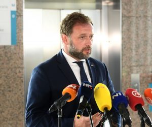 20.05.2021., Zagreb - Dolazak ministra na sjednicu Vlade u NSK.
Photo: Marko Lukunic/PIXSELL