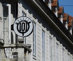 21.05.2021., Zagreb - Vijece za elektronicke medije raspravlja o produzenju koncesije radia 101 koji ukoliko ne preda svu potrebnu dokumentaciju i ne podmiri sve svoje troskove prestaje sa radom 31.05.
Photo: Marko Lukunic/PIXSELL