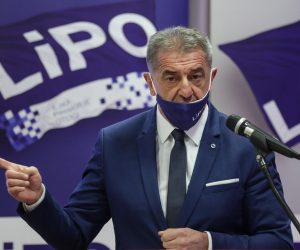 23.03.2021.,Zagreb,u zagrebackom hotelu Antunovic, predsjednik stranke LiPO dr. Darko Milinovic i zamjenik stranke Ante Dabo  odrzali tiskovnu konferenciju s temom Imamo vrlo vazna pitanja za Predsjednika vlade Andreja Plenkovica.
Photo: Robert Anic/PIXSELL