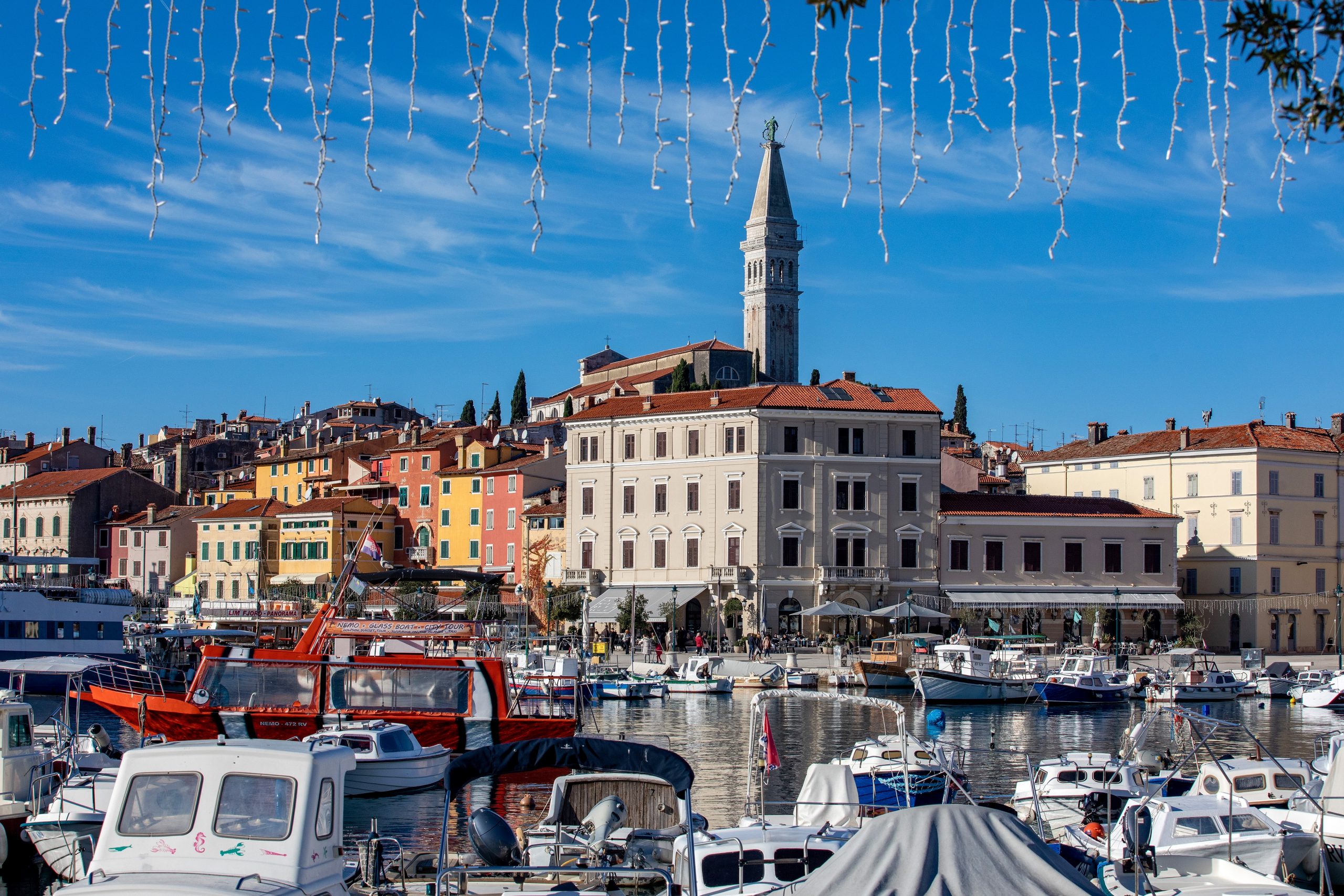 22.11.2020., Rovinj - 
Suncan i ugodan dan u Rovinju
Photo: Srecko Niketic/PIXSELL