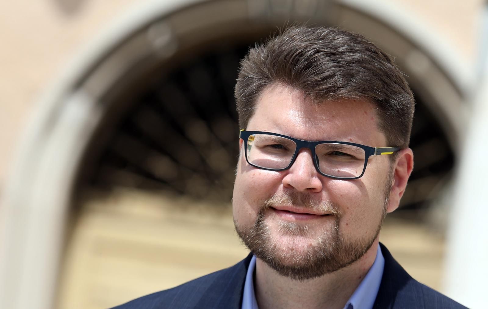 24.05.2021.,Sibenik-Kandidat za gradonacelnika Sibenika Tonci Restovic odrzao je konferenciju za medije uoci drugog kruga izbora za gradonacelnika. Podrsku Restovicu dali su predsjednik SDP-a Pedja Grbin,gradoncelnik Trogira Ante Bilic, gradonacelnica Supetra Ivana Markovic.
Photo: Dusko Jaramaz/PIXSELL