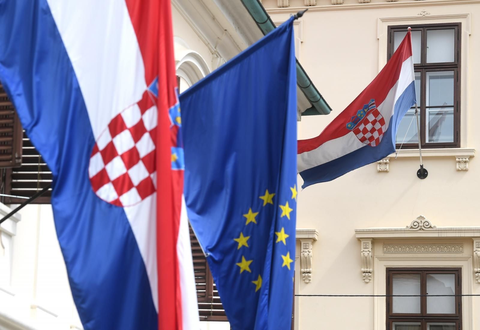 Zagreb: Kardinal Bozanić predvodio misu za domovinu

 25.06.2018., Zagreb - Kardinal Josip Bozanic u crkvi sv. Marka u povodu Dana drzavnosti predvodio misu za domovinu. 

Photo: Marko Lukunic/PIXSELL