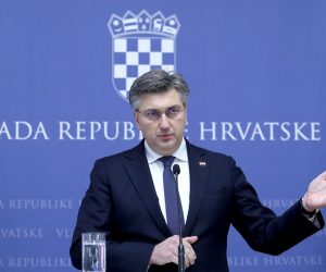 26.01.2021, Zagreb - Vladajuca koalicija odrzala je danas online sastanak, nakon kojeg je u Banskim dvorima izjavu za medije dao Andrej Plenkovic.
Photo: Patrik Macek/PIXSELL