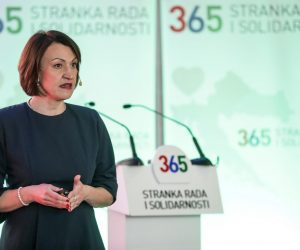 26.04.2021., Zagreb - U Muzeju suvremene umjetnosti kandidatkinja Stranke rada i solidarnosti za gradonacelnicu Grada Zagreba dr. sc. Jelena Pavicic Vukicevic, predstavila izborni program Stranke rada i solidarnosti za predstojece lokalne izbore. 
Photo: Robert Anic/PIXSELL