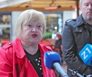 27.04.2021., Zagreb - Varsavska ulica. Kandidatkinja GLAS-a za gradonacelnicu Zagreba Anka Mrak-Taritas odrzala je konferenciju za novinare o uvodjenju gradjanskog odgoja u zagrebacke skole. Photo: Sanjin Strukic/PIXSELL