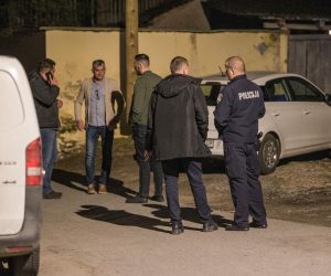 29.04.2021., Sarengrad - Tesko ubojstvo u kojemu je smrtno stradala 56-godisnjakinja. Ubio ju je najmladji od trojice sinova. Policija na ocevidu. 
Photo: Davor Javorovic/PIXSELL