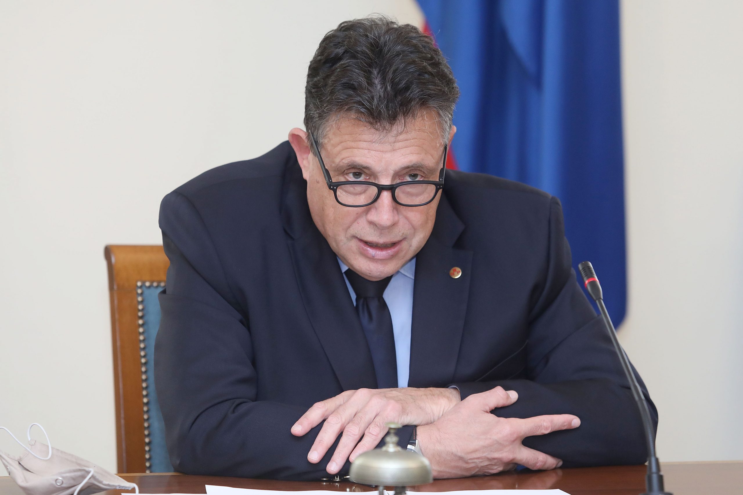 30.04.2021., Zagreb - Drzavno izborno povjerenstvo (DIP) odrzalo je u Saboru konferenciju za medije o zavrsetku roka za kandidiranje, objavi pravovaljanih lista i kandidatura, organizaciji glasanja u Sisacko moslavackoj zupaniji te nadzoru financiranja izborne promidzbe. Predsjednik DIP-a DJuro Sessa Photo: Patrik Macek/PIXSELL