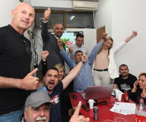 30.05.2021., Knin - Izborni stozer u drugom krugu izbora nezavisnog kandidata za zupana Sibensko-kninske zupanije Marka Jelica. Photo: Hrvoje Jelavic/PIXSELL
