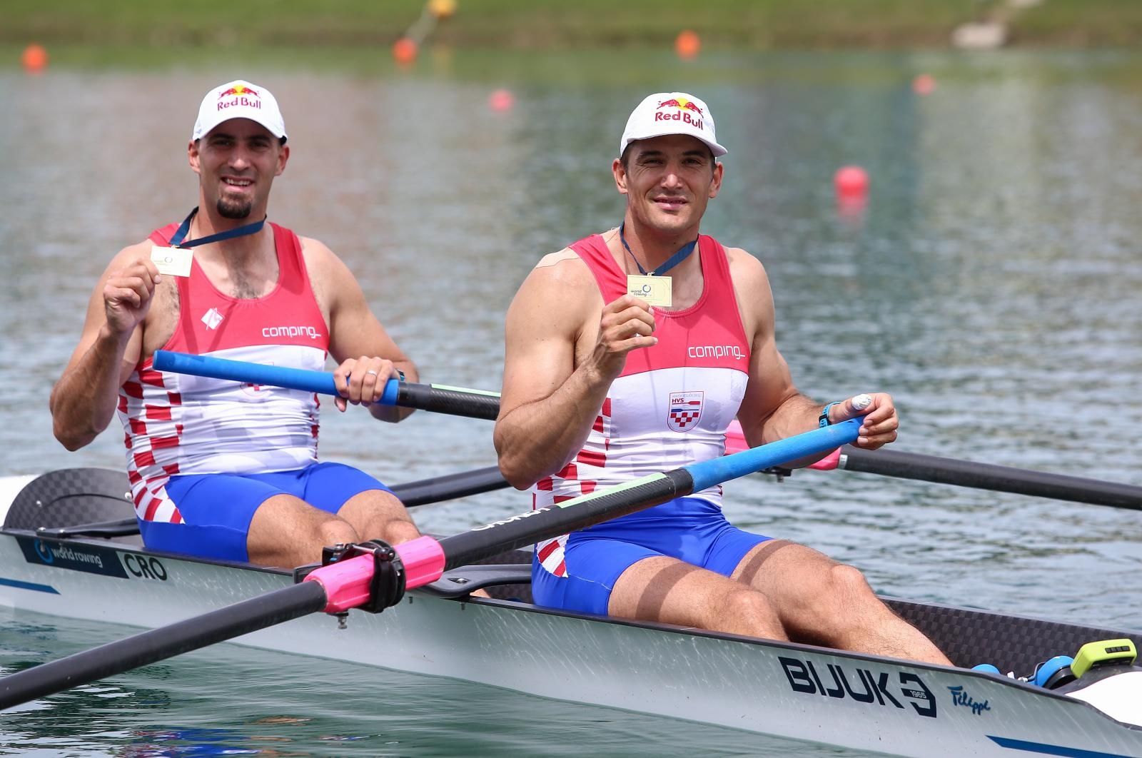 01.05.2021., Zagreb - Zagreb - Drugi dan Svjetskog veslackog kupa 2021. na Jarunu.  Dvojac bez kormilara, Hrvatska,  Martin Sinkovic i Valent Sinkovic.
Photo: Matija Habljak/PIXSELL