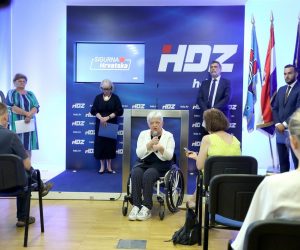 02.07.2020., Zagreb - U HDZ-u  je odrzana konferenciju za medije na temu "Socijalna sigurnost, obrazovanje, znanost i demografska revitalizacija“. Govorili su Ljubica Lukacic, Josip Aladrovic,  Nada Murganic, Vesna Bedekovic i Radovan Fuchs.
Photo: Patrik Macek/PIXSELL