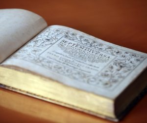 04.03.2020., Sibenik - Sibenska gradska knjiznica nabavila je dvije iznimno vrijedne knjige: originalno izdanje Peterojezicnog rjecnika Fausta Vrancica, tiskano 1595. u Veneciji, te njegovo dopunjeno izdanje iz 1605. godine. Rijec je o djelima neprocjenjive vrijednosti, ne samo za hrvatsku nego i europsku lingvisticku bastinu, a  rijec je o prvom pravom, reprezentativnom rjecniku hrvatskog jezika s latinskim, talijanskim, njemackim i madjarskim prijevodom. Photo: Dusko Jaramaz/PIXSELL