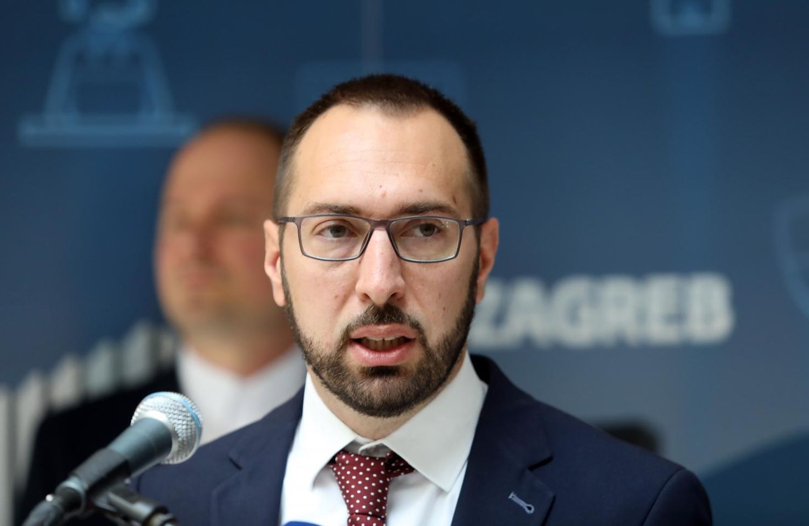 04.06.2021., Zagreb - Nakon primopredaje izvrsnih ovlasti gradonacelnika Grada Zagreba izmedju dosadasnje zamjenice gradonacelnika ujedno i obnasateljice duznosti gradonacelnika Grada Zagreba dr.sc. Jelene Pavicic Vukicevic i novoizabranog gradonacelnika, Tomislav Tomasevic obratio se medijima  Photo: Patrik Macek/PIXSELL
