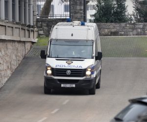 05.02.2021., Pula - U pulsko Zupanijsko drzavno odvjetnistvo, prepracen nasilnik koji je zatocio zensku osobu, te se sukobio s policajcima.
Photo: Sasa Miljevic / PIXSELL