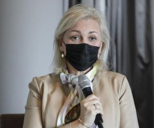 05.05.2021.,Zagreb, u hotelu Westin predstavljena Internetska platforma sigurna okupljanja. Nositelj platforme su Hrvatska gospodarska komora, i Ministarstvo kulture i medija uz partnerstvo stozera civilne zastite RH i Hrvatskog javoda za javno zdravstvo, a izradjena je po uzoru na belgijski model Covid Event Risk Model. Predstavljanju platforme nazocili su ministrica kulture Nina Obuljen Korzinek, Marija Bubas HZJZ, Tomislav Rados HGK, Tomo in der Mühlen HGK i Kresimir Partl, drzavni tajnik pri Ministarstvu kulture.
Photo: Robert Anic/PIXSELL