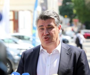 09.06.2021., Krk - Predsjednik RH Zoran Milanovic dao je izjavu medijima nakon posjete komunalnom poduzecu Ponikve. Photo: Goran Kovacic/PIXSELL