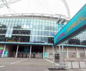 10.06.2021., Stadion Wembley, London, Engleska - UEFA Europsko prvenstvo 2020, Stadion Wembley na kojem ce se odigrati utakmica 1. kola skupine D izmedju reprezentacije Engleske i Hrvatske. Wembley Stadium je nogometni stadion u Londonu (Wembley, London Borough of Brent). Stadion je drugi po broju sjedecih mjesta u Europi, odmah iza Camp Noua u Barceloni i prvi po velicini natkrivenih stadiona na svijetu. Broj sjedecih mjesta varira ovisno o dogadjaju: 90000 (nogomet i ragbi), 75000 sjedecih mjesta i 15.000 stojecih (koncert) te 68400 do 72000 (atletika). Stadion je i najskuplji na svijetu do danas s cijenom gradnje od 798 milijuna britanskih funti. Stadion je izgradjen na mjestu staroga Wembleya, koji je srusen 2003. Kao datum zavrsetka gradnje stadiona navodi se 9. ozujka 2007. godine, kada su kljucevi stadiona predani nogometnom savezu Engleske. 
Photo: Luka Stanzl/PIXSELL