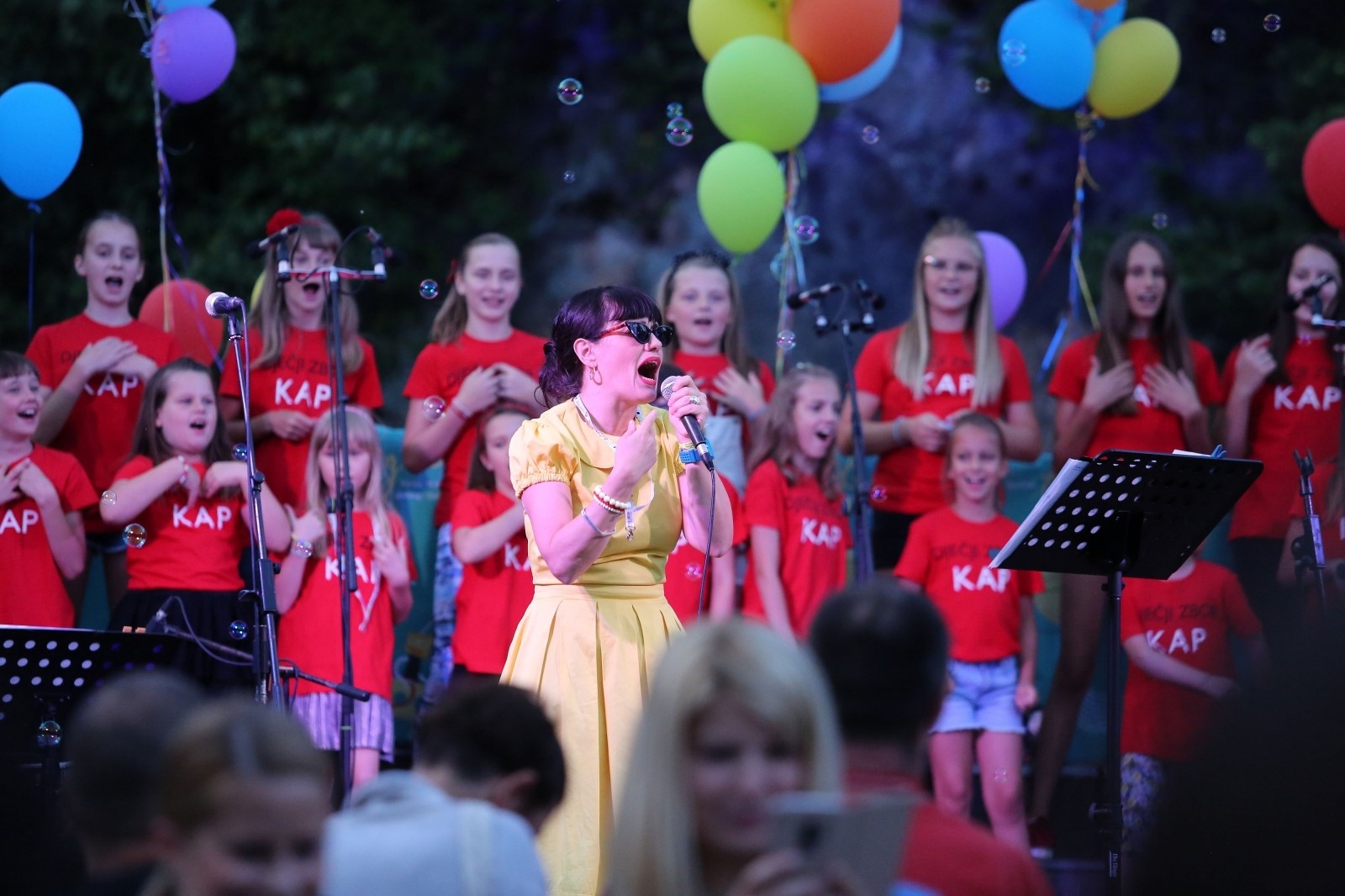 10.07.2019., Rijeka - Park Vladimira Nazora. U sklopu festivala Tobogan, koji je dio projekta Rijeka 2020 – Europska prijestolnica kulture, odrzana je promocija slikovnice i CD-a Kisni razdraganci uz piknik koncert Ivanke Mazurkijevic i Damira Martinovica Mrleta s djecjim zborom Kap. Photo: Goran Kovacic/PIXSELL