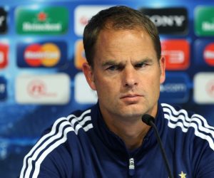 17.10.2011., Maksimirska 128, Zagreb - U press prostorijama GNK Dinamo odrzana je konferencija za javnost nogometnog kluba Ajax uoci treceg kola Lige prvaka i utakmice protiv Dinama. Frank de Boer trener Ajax-a.
Photo: Sanjin Strukic/PIXSELL