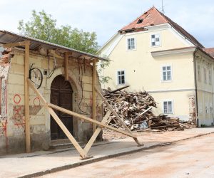 14.05.2021., Petrinja - Predsjednik Zoran Milanovic obisao je razrusenu Petrinju u pratnji gradonacelnika Darinka Dumbovica. Photo: Marko Prpic/PIXSELL