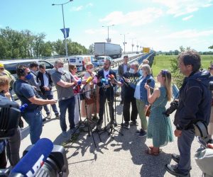 14.06.2021., Zagreb - Gradonacelnik Zagreba Tomislav Tomasevic prisustvovao je pocetku radova na uredjenju Domovinskog mosta. 
Photo: Matija Habljak/PIXSELL