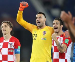 16.06.2018., Arena Baltik, Kalinjingrad, Rusija - Svjetsko nogometno prvenstvo 2018., skupina D, 1. kolo, Hrvatska - Nigerija. Danijel Subasic, SIme Vrsaljko. Photo: Igor Kralj/PIXSELL