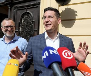16.06.2021., Zagreb - Na konferenciji za medije odrzanoj ispred Stare gradske vijecnice o planu rada zastupnika Mosta u Gradskoj skupstini govorili su Zvonimir Troskot i Marko Sladoljev. 
Photo: Patrik Macek/PIXSELL
