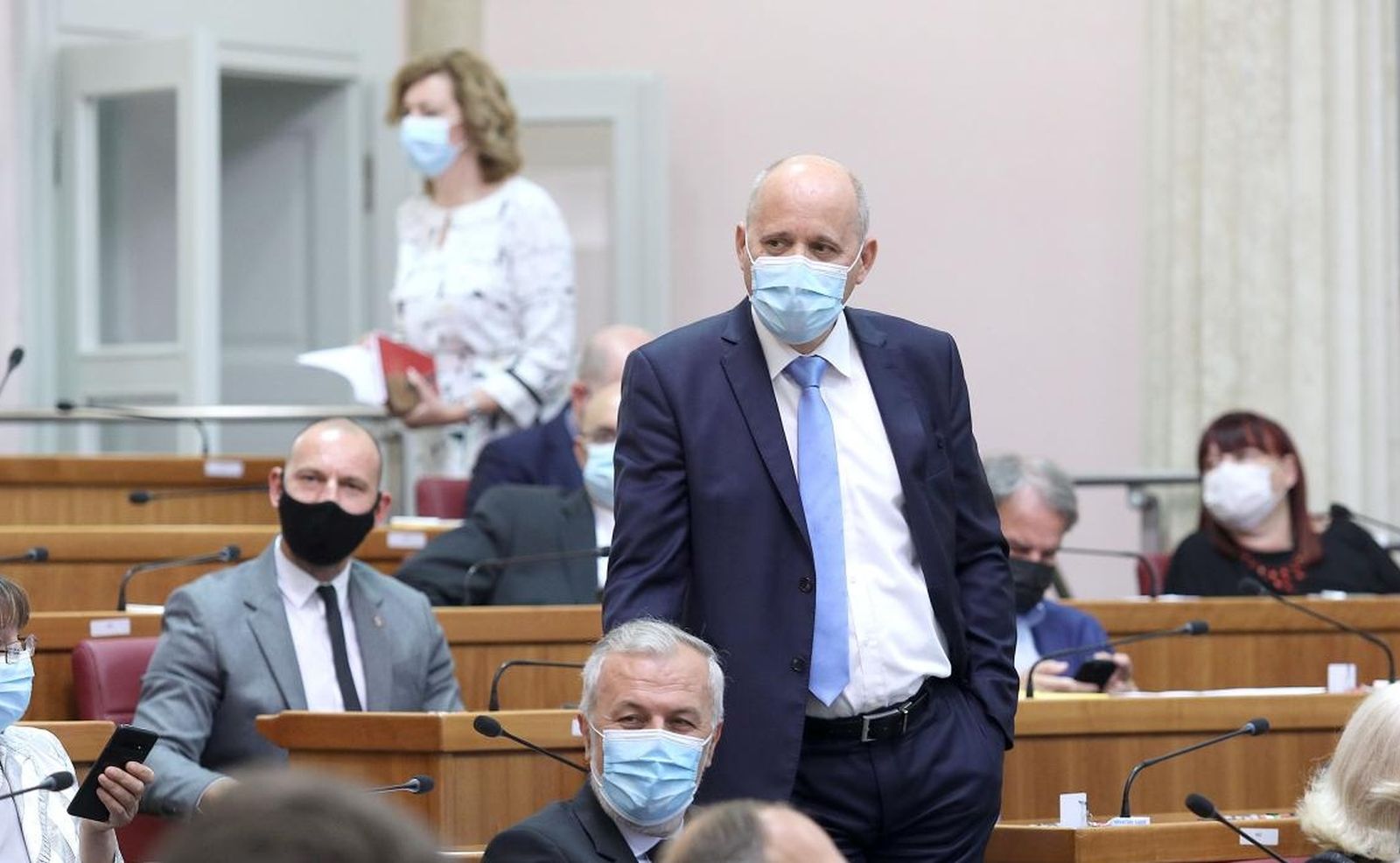 18.06.2021., Zagreb - U Saboru je pocelo glasovanje o raspravljenim tockama dnevnog reda, medju kojima je i rebalan procaruna. Nakon glasovanja o izvescu MIP-a i prisege u saborske klupe su sjeli novi zastupnici
Photo: Patrik Macek/PIXSELL