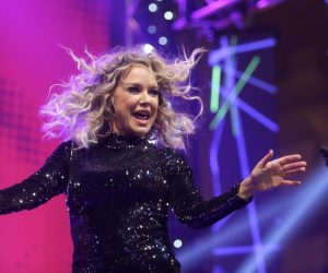 19.12.2017., Zagreb - 12. humanitarni koncert Zelim zivot za Zakladu Ana Rukavina na Trgu bana Jelacica. Maja Suput. 
 Photo: Luka Stanzl/PIXSELL