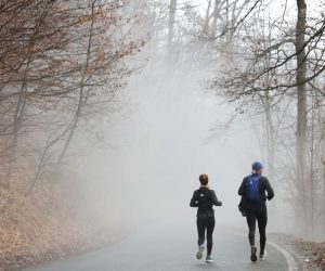 19.12.2020.,Zagreb - Subota ujutro idealna je planinarenje po Sljemenu

photo: Emica Elvedji/PIXSELL