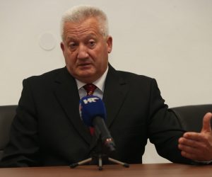 21.02.2017., Zagreb - U prostorijama Hrvatskog generalskog zbora odrzan je sastanak ministra Pave Barisica sa Hrvatskim generalskim zborom. Tema radnog sastanka bio je projekt Hrvatskog generalskog zbora pod nazivom Nacionalni program edukacije o Domovinskom ratu. 
Photo: Dalibor Urukalovic/PIXSELL