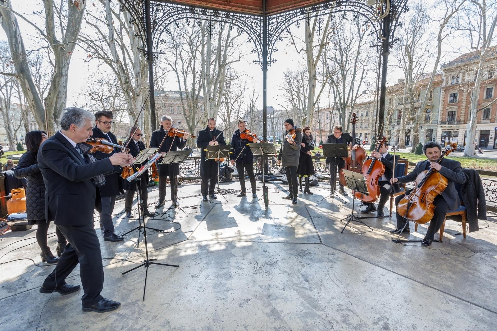 21.03.2021., Zagreb - Koncert Zagrebackih solista u glazbenom paviljonu na Zrinjevcu koji se odrzava u povodu prvog dana proljeca.
Photo: Tomislav Miletic/PIXSEL