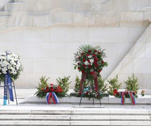 21.06.2021., Zagreb - Paljenje svijeca i polaganje vijenaca pred Grobnicom narodnih heroja i na Partizanskom groblju na Mirogoju povodom Dana antifasisticke borbe.
Photo: Matija Habljak/PIXSELL