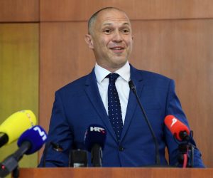 21.06.2021., Zagreb - U KBC Sestre milosrdnice odrzana je sjednica Upravnog vijeca s temom izbora ravnatelja KBC Sestre milosrdnice. Novoizabrani ravnatelj KBC-a Sestre milosrdnice Davor Vagic obratio se medijima. Photo: Marko Lukunic/PIXSELL