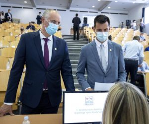 21.06.2021., Split - Odrzana je prva konstituirajuca sjednica Gradskog vijeca Grada Splita.
Bojan Ivosevic, Ivica Puljak
Photo: Miroslav Lelas/PIXSELL